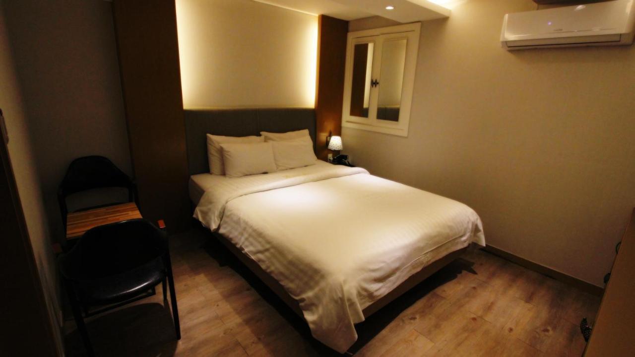 Demian Hotel Сеул Екстериор снимка