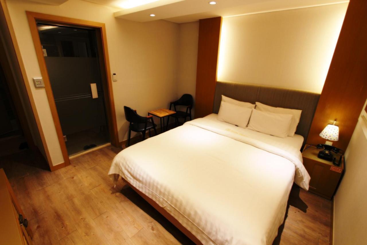 Demian Hotel Сеул Екстериор снимка