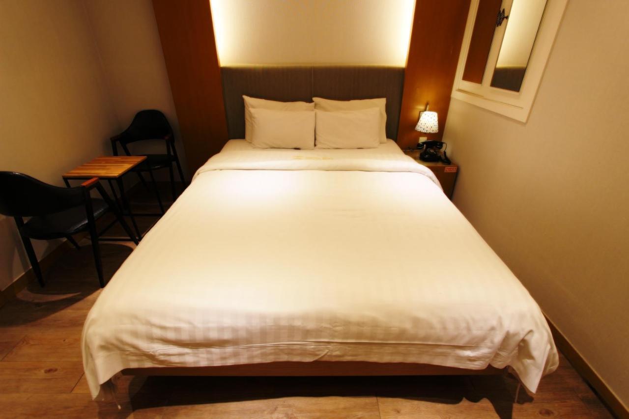 Demian Hotel Сеул Екстериор снимка